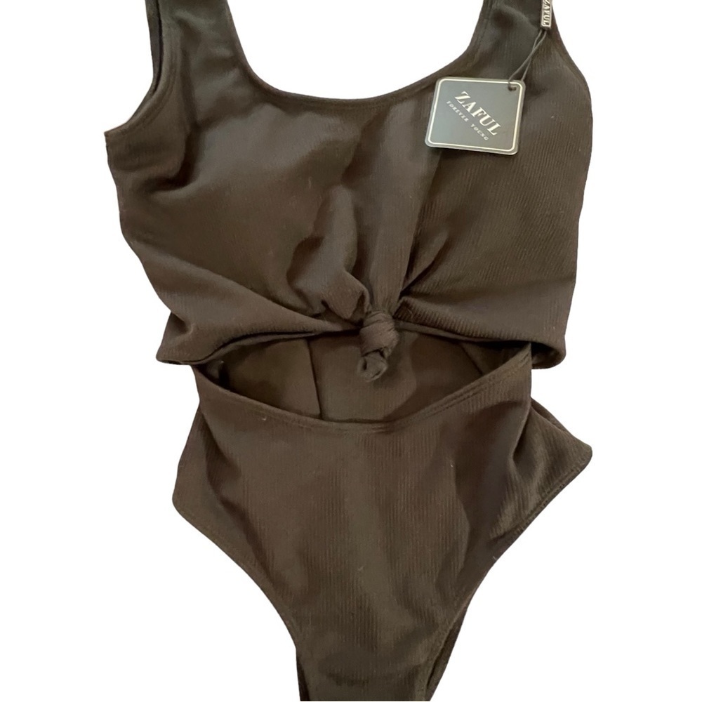 Zaful NWT Bodysuit with cut out middle Black women’s size 4 goth sexy
